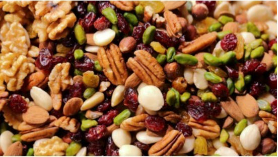 مكسرات مشكله ني مع فواكه