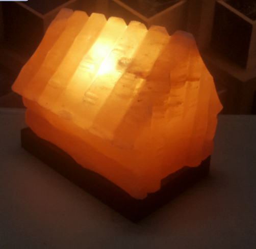 مصباح الكوخ من ملح الهملايا